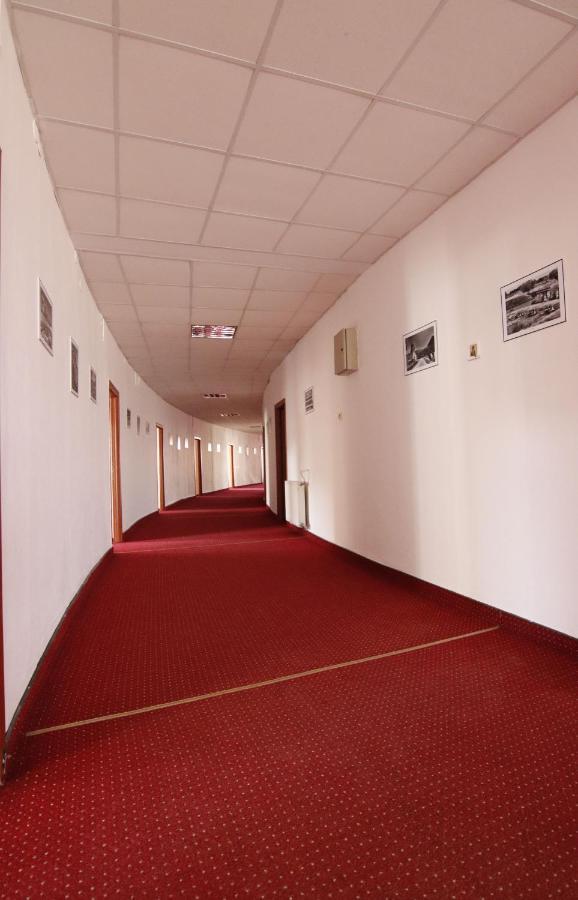 Hotel Tineretului Bucharest Exterior photo