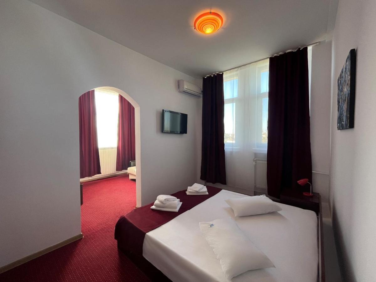 Hotel Tineretului Bucharest Exterior photo