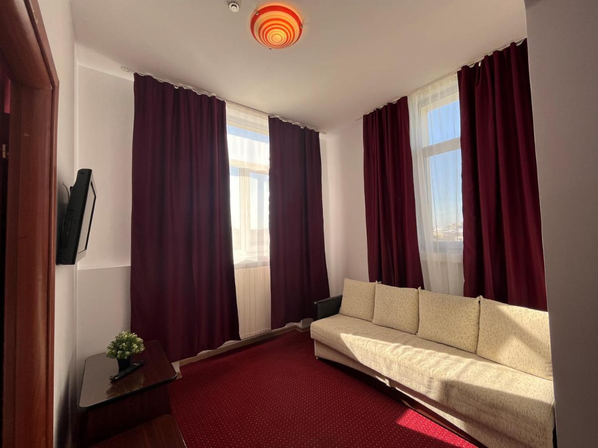 Hotel Tineretului Bucharest Exterior photo