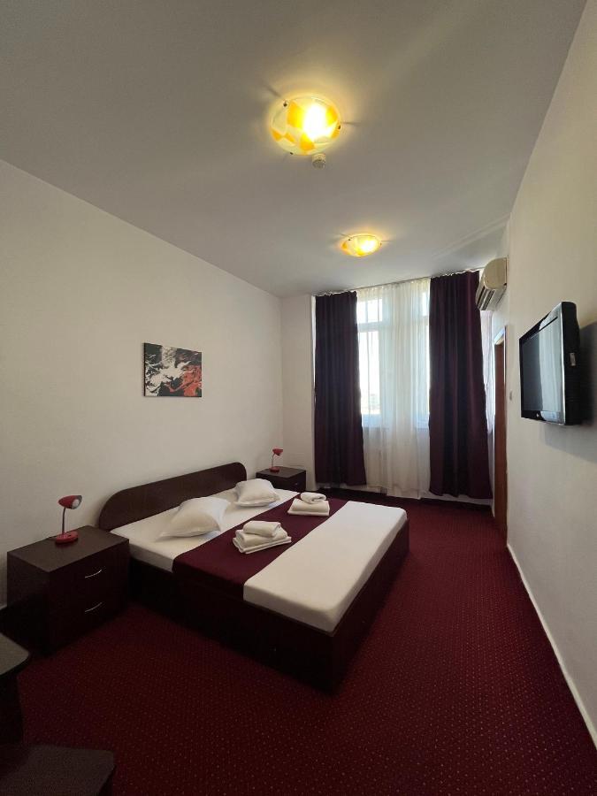 Hotel Tineretului Bucharest Exterior photo